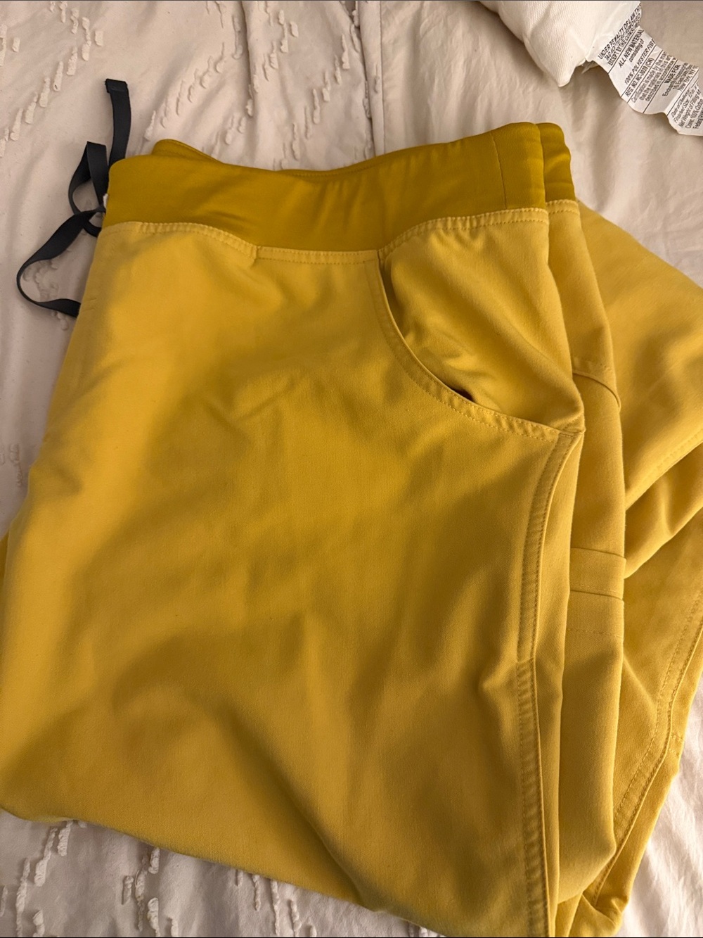 Figs gold pants. Size XXL-tall